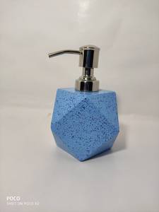 Distributeur de savon artisanal, accessoire de salle de bain, pompe manuelle pour lotion, flacon de savon pour les mains à poser sur comptoir, pour la maison et l'hôtel, par Curio Craft - Product Image 5