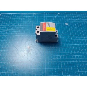 Fuji CP30F Series - Protector de Circuito de 2 Polos MCP CP30FM-2P003 Usado Como Está, Piezas de Equipos Semiconductores Legados - Product Image 2