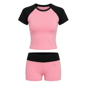 Conjunto Deportivo para Mujer, Top Corto y Pantalones Cortos, Tela Suave y Elástica, Ropa Deportiva Cómoda para Gimnasio, Entrenamiento y Uso Diario - Product Image 1