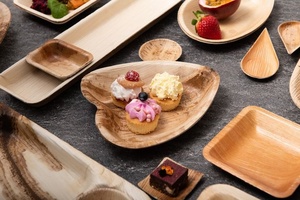 Plateaux écologiques jetables en feuilles de palmier en forme de cœur, 8 pouces, pour apéritifs et desserts, pour restaurants et événements de restauration - Product Image 1