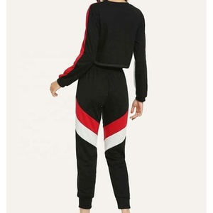 Survêtement d'hiver personnalisé pour femme – Ensemble de sport et streetwear de haute qualité pour femme – Survêtement court pour femme - Product Image 2