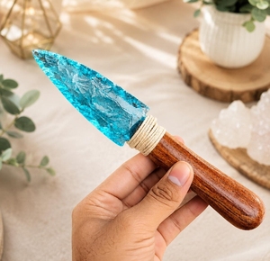 Herramienta de obsidiana azul con mango de madera artesanal, cuchillo de cristal hecho a mano, regalo de cristal curativo para rituales espirituales y decoración. - Product Image 3