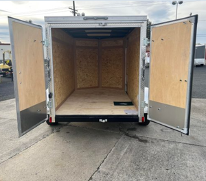 Remolque Cerrado Cargo Mate 2024 Serie E de 5'x8' con Puertas Corredizas en Venta, Precio Bajo de 1000-3000 - Product Image 4