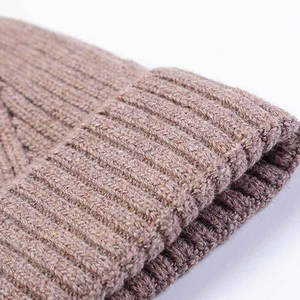 Bonnet unisexe en tricot côtelé pour l'hiver, doux et chaud, idéal pour l'extérieur, pour adultes, vente en gros - Product Image 3