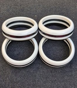 Bracelet en résine blanche et noire de qualité supérieure, léger, confortable à porter, artistique, élégant, couleur personnalisée Angel - Product Image 6