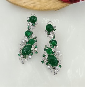 Pendientes de Zirconia Plateados en Plata de Ley de Primera Calidad, Modernos y Elegantes, para Mujeres y Niñas, para Bodas y Fiestas - Product Image 2