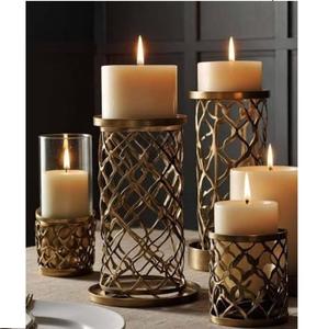 ที่วางเทียนโลหะตกแต่งโต๊ะอาหาร ดีไซน์ทำมือ ตกแต่งด้วยสีทอง ที่วางเทียนอะลูมิเนียม - Product Image 1