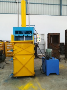 40 Ton Vertical Hydraulic Baling <b>Press</b> (VB40) for Aluminum Alloy HDPE PET Plastic Scrap & <b>Clothes</b>-Made in India - Product Image 2