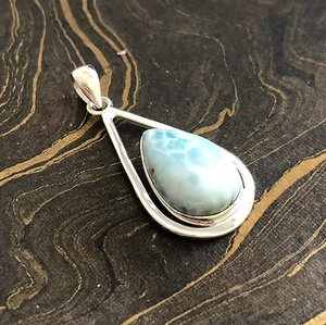 จี้ลาริมาร์ทรงหยดน้ำ ดีไซน์เนอร์ ผลิตจากเงินแท้ 925 สำหรับทุกเพศ ทนทานต่อการเกิดคราบ ใช้ได้ทุกวัน - Product Image 3