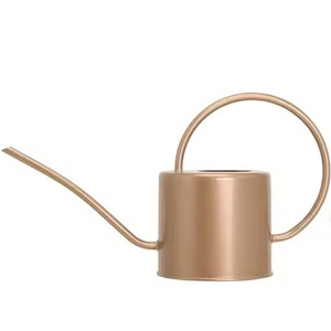 Arrosoir très populaire et très tendance, en acier rond plaqué cuivre rose doré, avec poignée haute, pour plantes d'intérieur et salon - Product Image 1