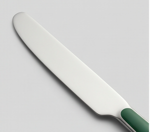 Juego de cubiertos modernos de acero inoxidable con mangos verde bosque, acabado de alto brillo, apto para lavavajillas, ideal para cenas de boda. - Product Image 2
