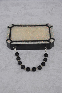 Bolso de mano de resina hecho a mano de lujo con asa de cuentas, bolso de noche para fiesta, boda, o eventos especiales, para mujer, colección de regalos. - Product Image 4