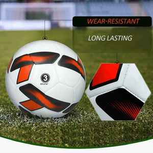 Ballon de football de qualité en promotion avec chambre à air en caoutchouc, design classique du logo, haute rétention d'air, faible MOQ, emballage en carton - Product Image 6