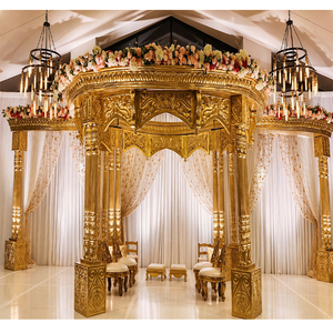 Mandap double piliers doré de luxe pour mariage en destination, Mandapam opulent sur le thème Bollywood, Mandap en fibre majestueux USA - Product Image 1