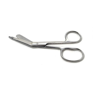 Tijeras para Vendajes RSI SA-0163er de 5.5 Pulgadas, Acero Inoxidable, Operación Manual, Reutilizables, Clase II, Instrumento de Primeros Auxilios, Juego con Certificación CE - Product Image 1
