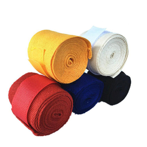 Bandages de boxe 100% coton pour entraînement MMA avec logo personnalisé - Product Image 1