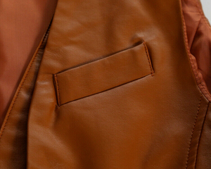 Chaleco de Cuero Vacuno Genuino Hecho a Mano de Lujo para Hombre, Chaleco de Motociclista a la Moda con Múltiples Bolsillos, Chaleco Vintage Personalizado para Hombre - Product Image 5