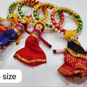 Conjunto de brazaletes artesanales de Rajastán en tamaño 2.6, una vibrante fusión de la artesanía tradicional india y la elegancia festiva. - Product Image 1