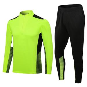 Survêtement de football respirant et élégant personnalisé pour l'entraînement d'hiver Vêtements de football élégants - Product Image 1