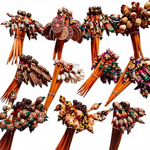 Palillo para el Cabello de Madera Ligero y Ecológico Hecho a Mano con Cuentas, Flores, Borlas y Conchas |   Accesorios para el Cabello con Pasadores Étnicos para Mujer - Product Image 1