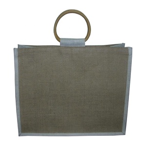 Sac à whisky de grande taille avec séparateur de bouteille intérieur poignée de canne en bois PP laminé huit bouteilles sac à vin en jute - Product Image 1