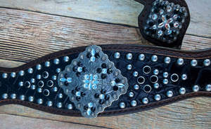 Silla de Montar Occidental de Cuero Natural Suave con Cristales Negros, Cómoda, Ligera, Duradera, Color Personalizado para Caballo - Product Image 4