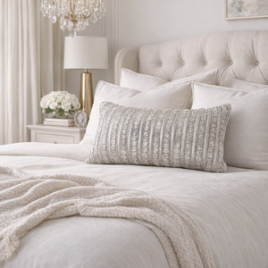 Housse de coussin décorative texturée grise de luxe avec motif à rayures en relief, coussin décoratif doux pour canapé, lit et décoration de salon - Product Image 2