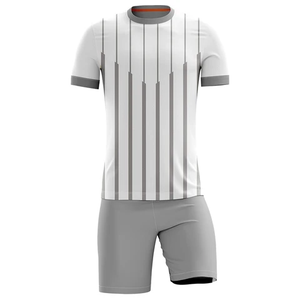 Tenue d'équipe de football, uniforme de football de haute qualité, couleur personnalisée, uniforme de football 100% polyester, ensemble d'uniformes de football en ligne - Product Image 1