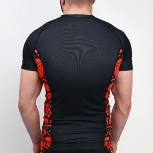 Rashguard personnalisé à sublimation UPF50 respirant à manches courtes pour hommes et femmes, séchage rapide, compression, vêtements de sport MMA BJJ, vente en gros OEM - Product Image 6