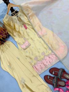 Lancement d'un nouveau look de soirée design en pur satin japonais, ensemble haut et palazzo Farshi avec dupatta, tissu haut de gamme en soie satinée japonaise. - Product Image 5
