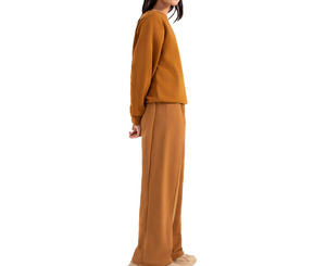 Sudaderas de Forro Polar Marrón Sólido de Cuello Redondo para Mujer, de Alta Moda, Casuales de Invierno, con Logo Frontal y Mangas Largas, Venta al por Mayor - Product Image 5