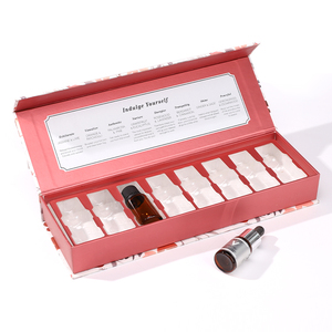 Caja de Regalo Pequeña de Cartón Marrón Personalizada con Logotipo de Empresa, Forro de Esponja Reciclable, Forma Cuadrada, Diseño en Relieve, Accesorios con Cinta - Product Image 6