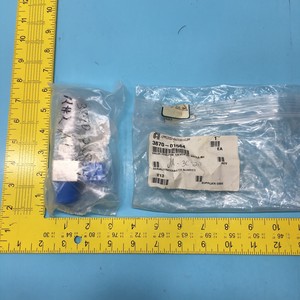 Válvula AMAT 3870-01564 Hembra/Hembra 1/4 VCR de Ángulo Recto - Equipo y Piezas de Semiconductores de Confianza de Marca Global - Product Image 5