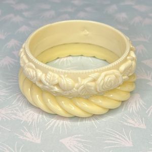 Bracelets faits à la main en résine et perles de bois - Product Image 2