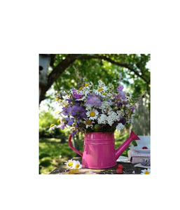 Bidon d'eau galvanisé imprimé floral en émail à collectionner avec une texture rustique pour les amateurs de plantes et les décorateurs d'intérieur - Product Image 5