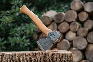 ขวานเหล็กตีมือ STEEL CRAFT INTERNATIONAL รุ่น Mountains to sea AXE 12 ด้ามจับรูปไข่สลักลาย สำหรับงาน DIY เกรด ODM - Product Image 1