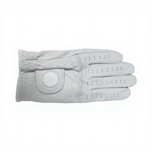Gant de golf perforé avec logo personnalisé en PU, antidérapant, imperméable, avec sangle de poignet réglable pour les mains et les sports - Product Image 5