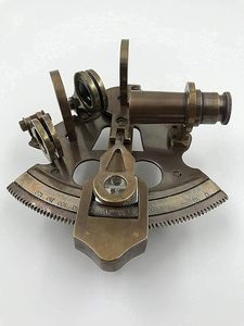 Sextant marin vintage en laiton, instrument de navigation nautique antique, outil de relevé maritime de collection, décoration de bureau classique, cadeau - Product Image 6