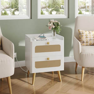 Mesita de noche de 2 cajones tejida de granja moderna con salidas integradas Estilo de ratán de granja - Product Image 3