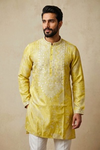 Kurta jaune brodé pour homme, style traditionnel indien et pakistanais, pour mariage et occasions festives - Product Image 2