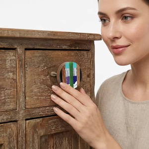Bouton de meuble rond en bois avec incrustation en résine multicolore, design moderne, installation facile pour cuisine, chambre, hôtel - Product Image 2