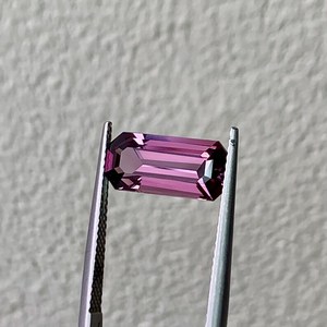 Piedra Preciosa de Espinela Natural, Piedra Suelta, Origen India, Corte Octogonal Rosa, Certificada por Terceros, Perfecta para la Elaboración de Joyería Fina - Product Image 2