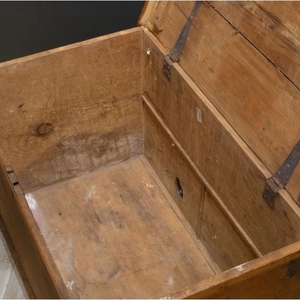 Late 19th/Early 20th C. Blanket <b>Chest</b> C.1880-1920 Mahogany <b>Wood</b> - Antique Handmade Manufacture From Jepara Indonesia Furniture C - Product Image 4