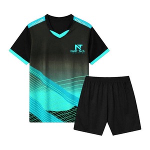 Vêtements de sport confortables pour hommes, uniforme de football 100% polyester, uniforme de football sur mesure pour hommes - Product Image 4