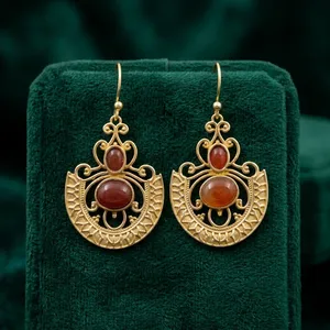 Boucles d'oreilles pendantes en onyx rouge et laiton, pierres précieuses naturelles, bijoux faits à la main, vente en gros - Product Image 3