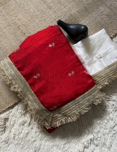 Sari de Seda Pura Bordado KV Estilo Bollywood con Blusa Sin Coser (Rojo) - Product Image 6