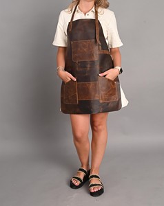 ผ้ากันเปื้อนหนังสั่งทำพร้อมโลโก้สำหรับพนักงานคาเฟ่ บาริสต้า ร้านอาหาร ขายส่งจำนวนมาก ราคาแข่งขัน LPN-0262 - Product Image 3