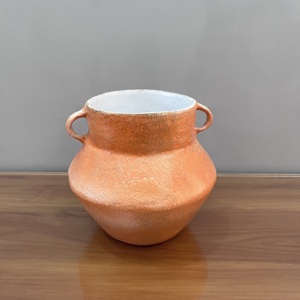 Maceta Moderna de Aluminio de Alta Calidad con Textura Naranja y Asas, Florero de Mesa para Interiores, Hogar y Jardín - Product Image 2