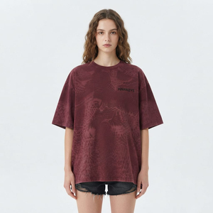 เสื้อยืดโอเวอร์ไซส์ผ้าฝ้ายปักโลโก้สไตล์สตรีทแวร์ น้ำหนักเบา ขายส่งสำหรับผู้หญิง - Product Image 1
