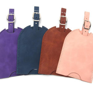 Étiquettes de bagages personnalisées en cuir véritable de luxe, faites à la main, porte-identifiant de voyage personnalisé, gravure de nom, respectueux de l'environnement - Product Image 2